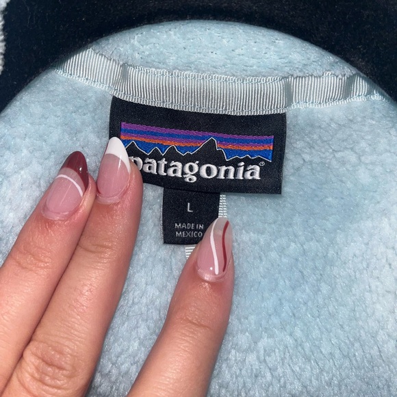 Women’s Patagonia Jacket - Picture 3 of 3